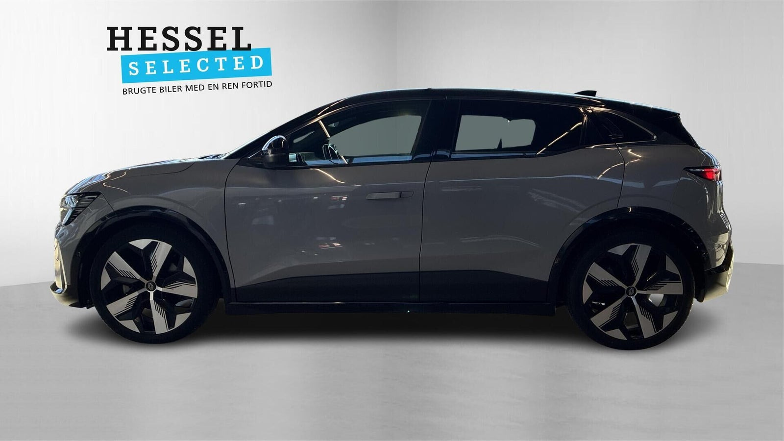 Grå Renault Megane E-Tech fra 2024