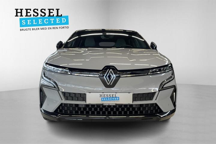 Grå Renault Megane E-Tech fra 2024