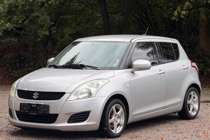 undefined Suzuki Swift fra 2011