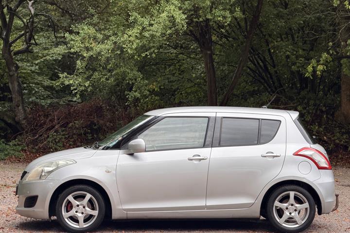 undefined Suzuki Swift fra 2011