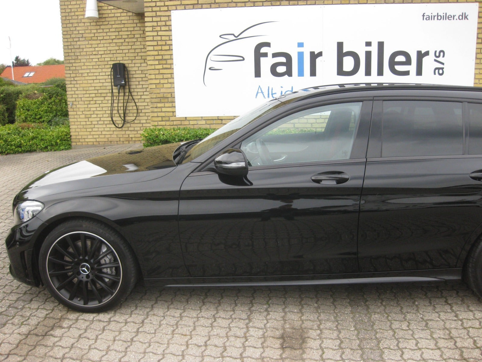 Sort Mercedes C43 fra 2019
