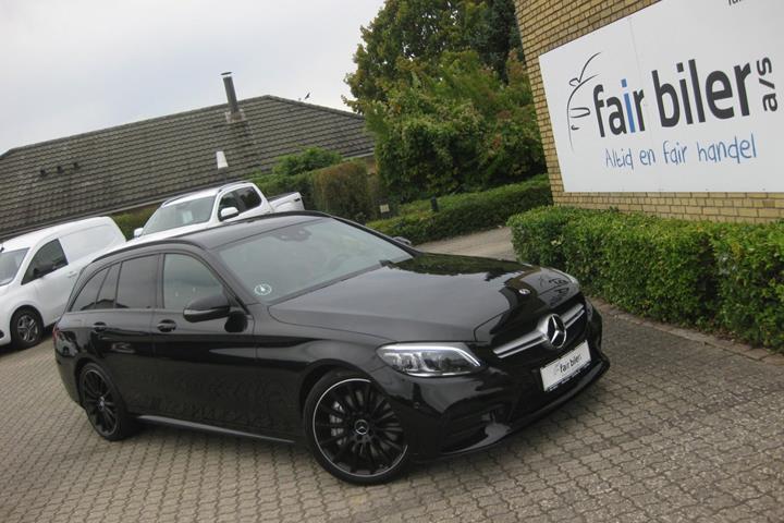 Sort Mercedes C43 fra 2019