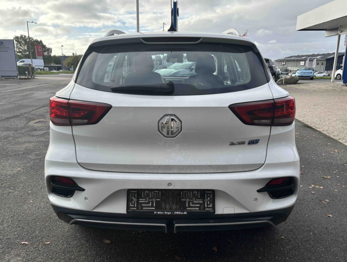 Hvid MG ZS fra 2022