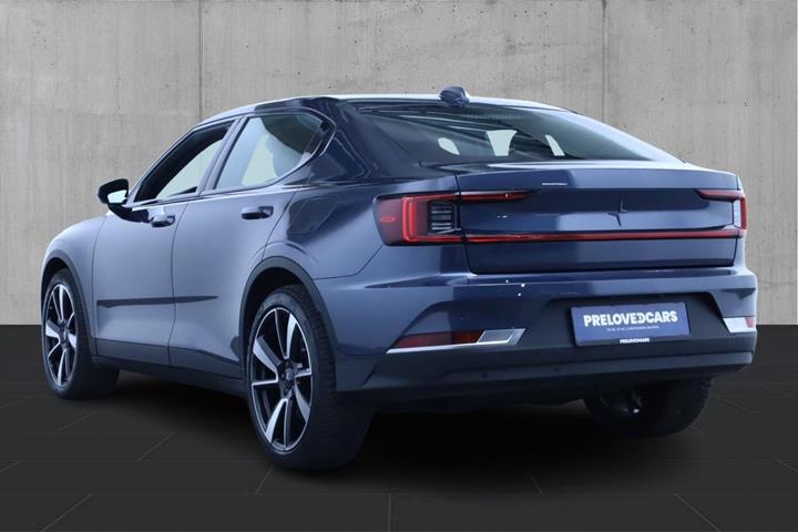 Blå Polestar 2 fra 2021