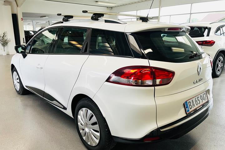 Hvid Renault Clio IV fra 2015