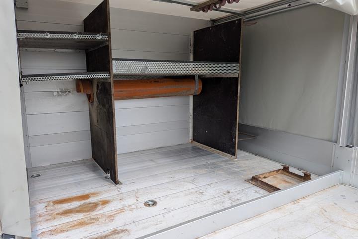 Rød Ford Transit 350 L4 Chassis fra 2026