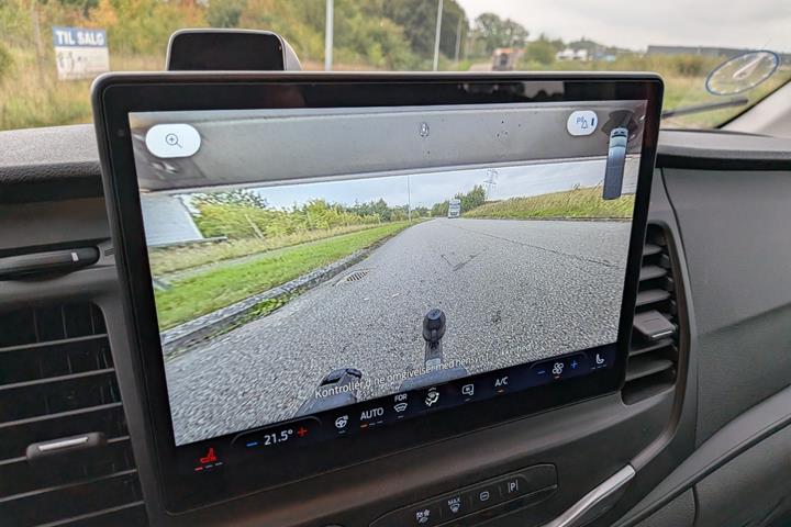 Rød Ford Transit 350 L4 Chassis fra 2026