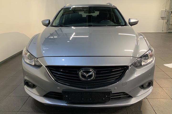 Sølv Mazda 6 fra 2013