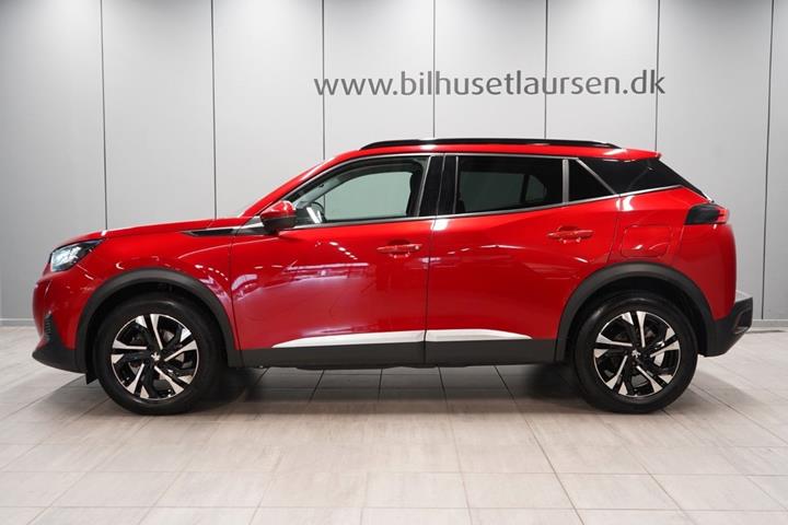 Rød Peugeot 2008 fra 2020