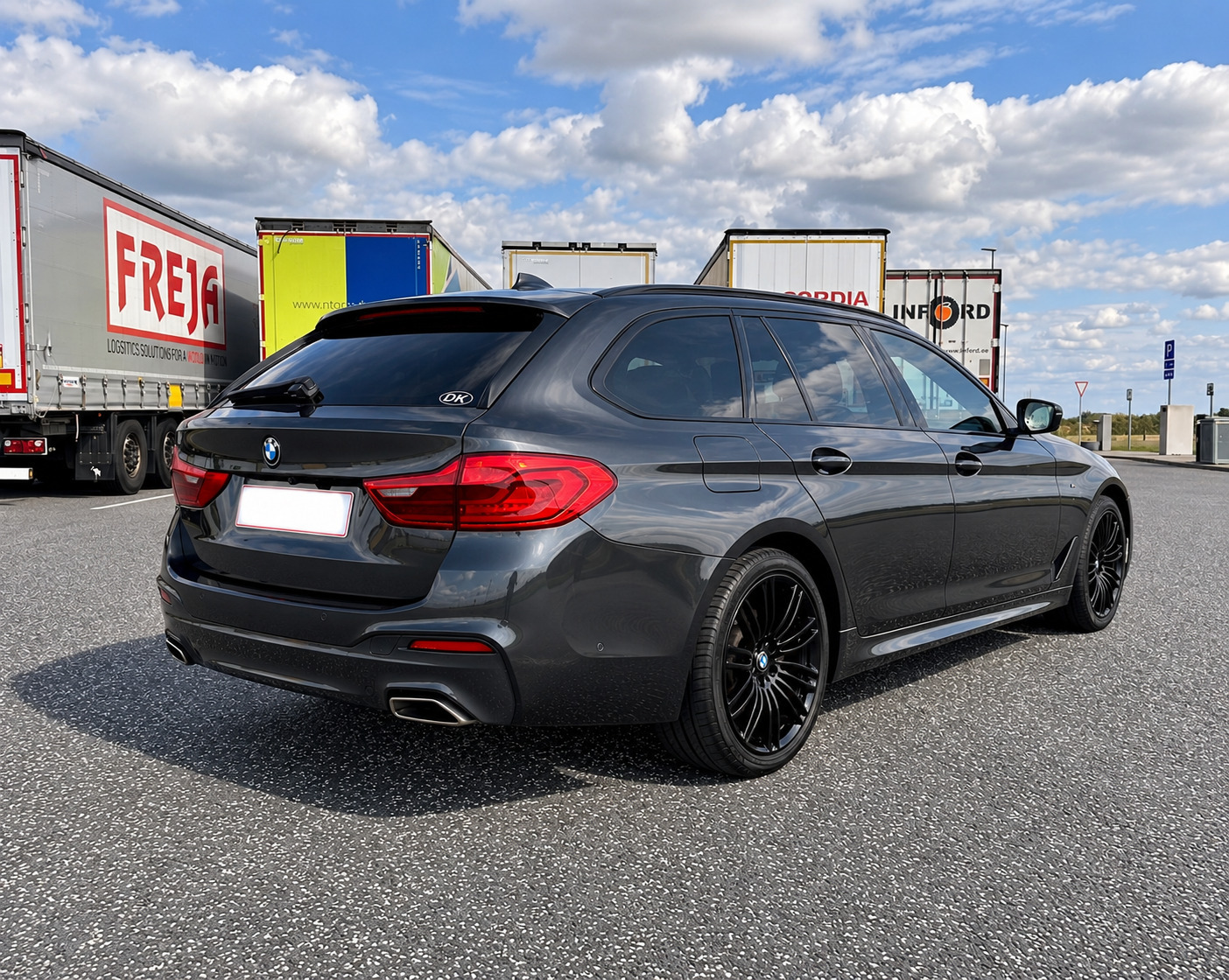 Sort BMW 520 fra 2019