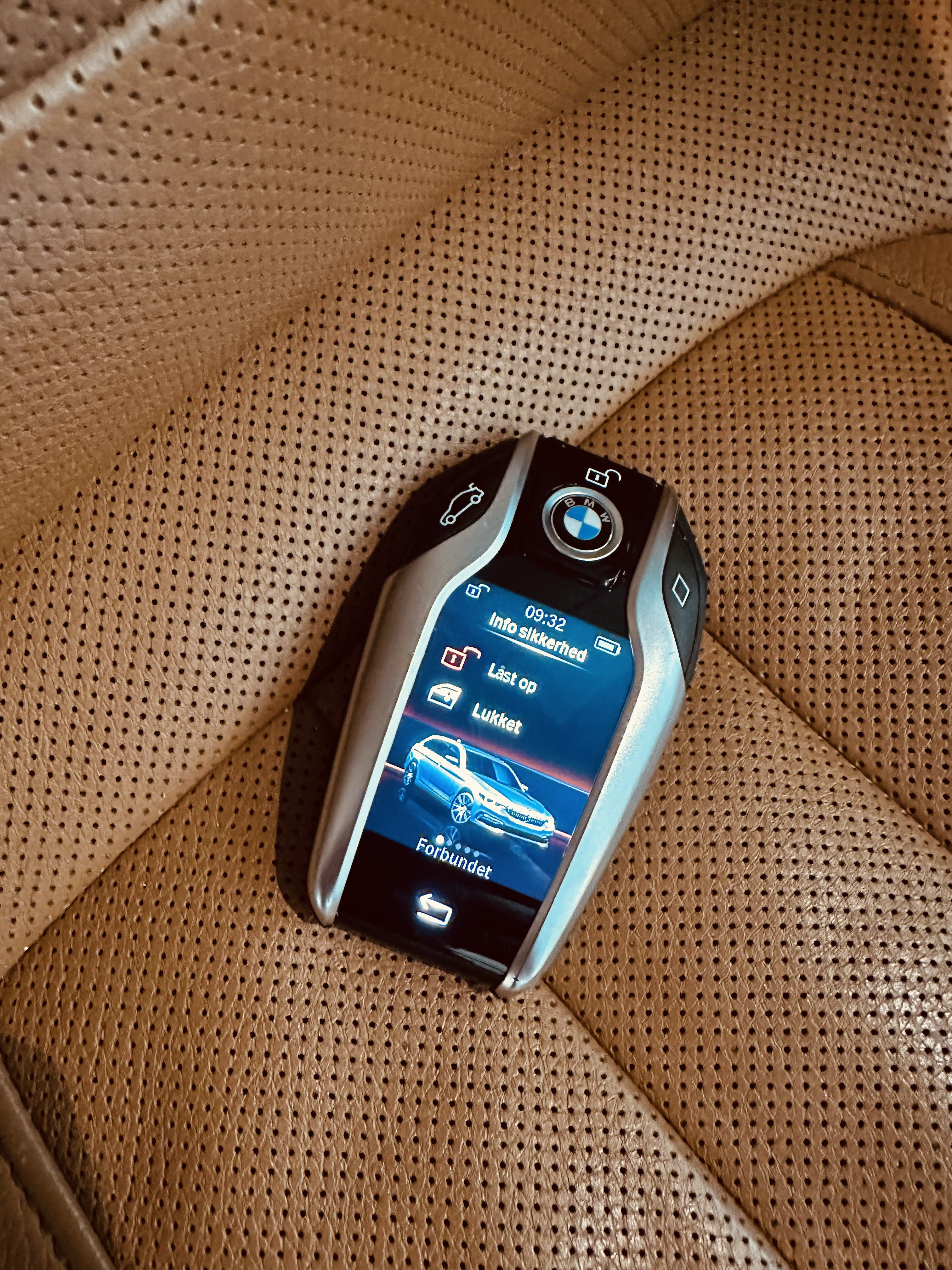 Sort BMW 520 fra 2019
