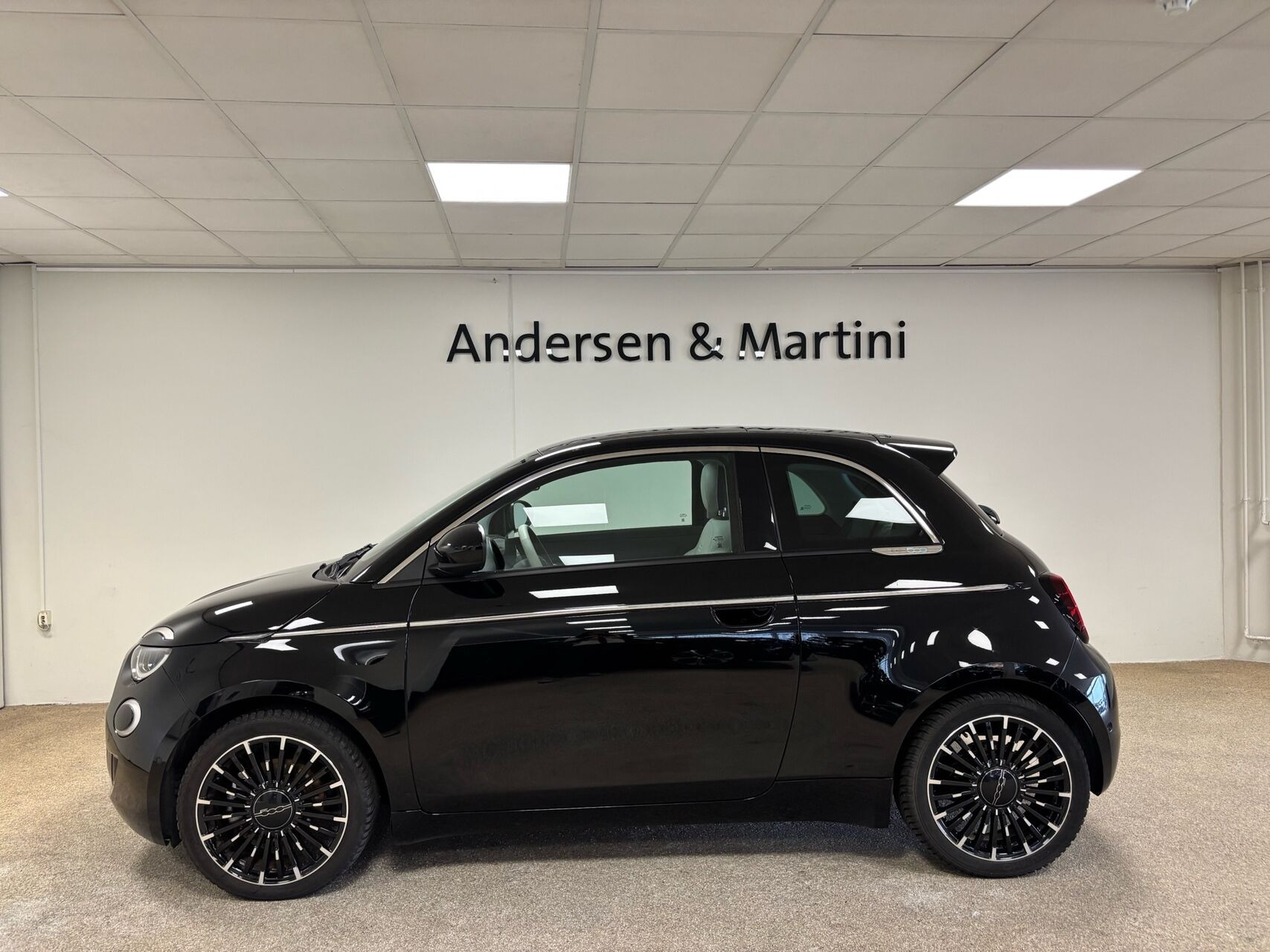 Sort Fiat 500e fra 2023