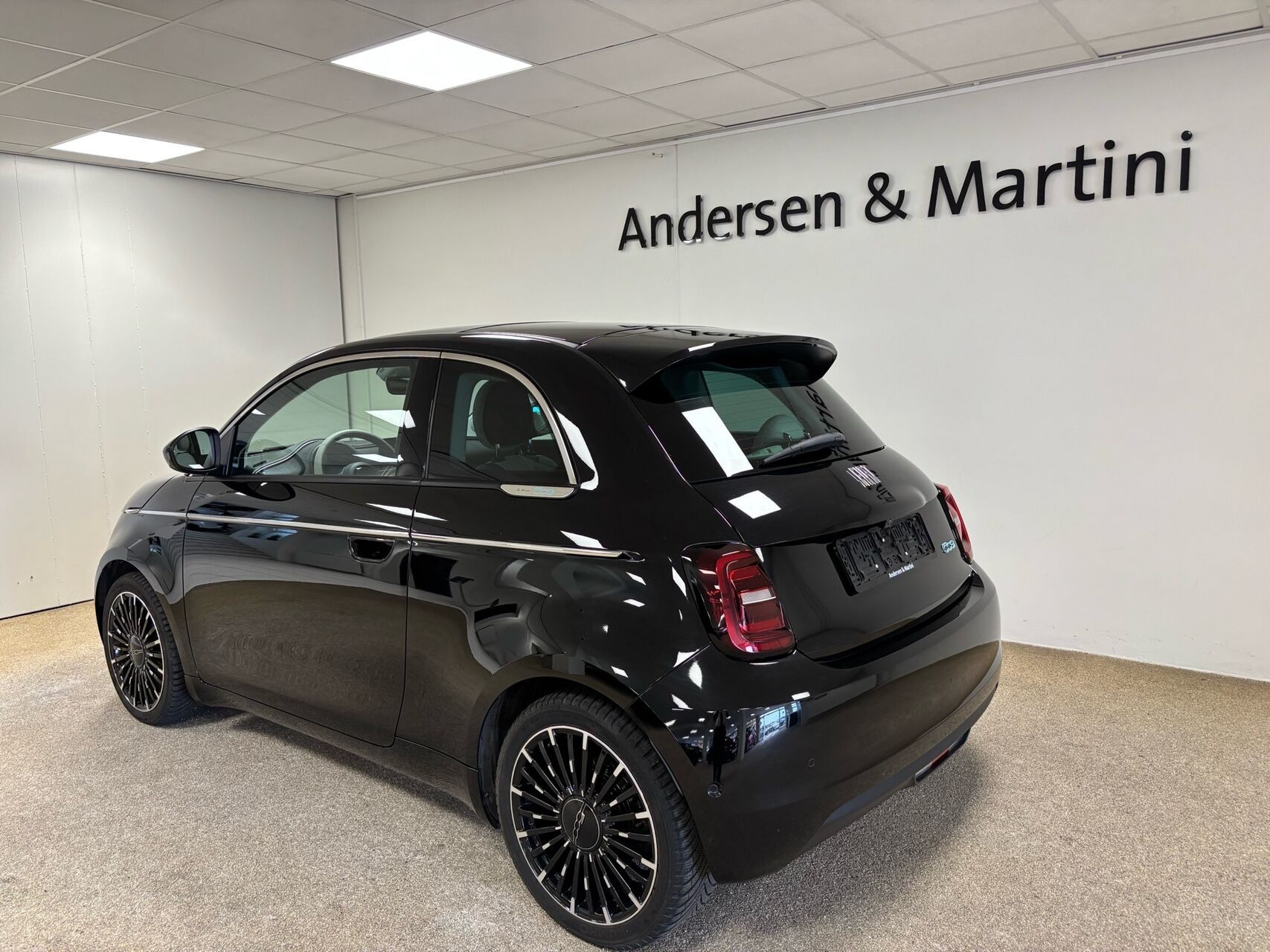 Sort Fiat 500e fra 2023