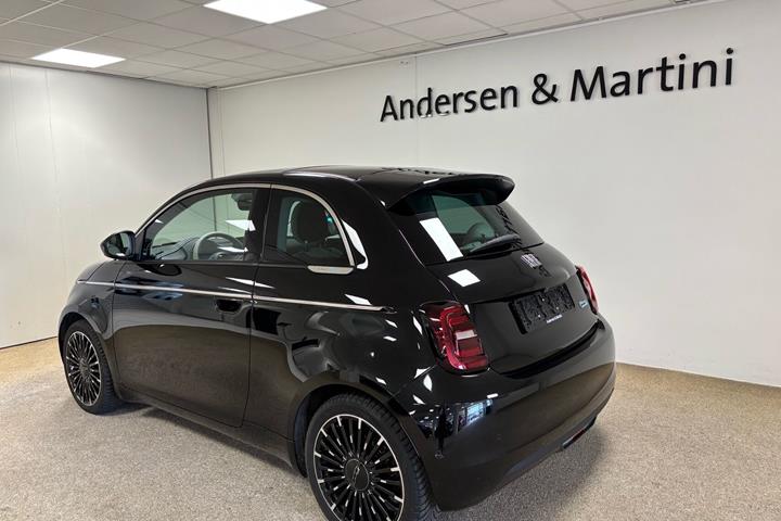 Sort Fiat 500e fra 2023