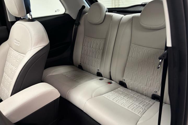 Sort Fiat 500e fra 2023