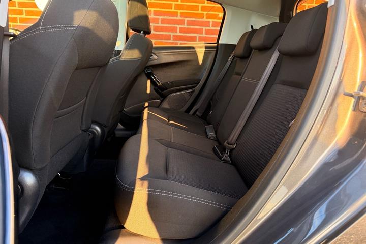 Sort Peugeot 208 fra 2019