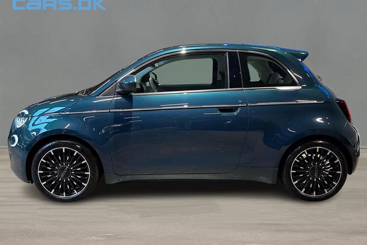 Grøn Fiat 500e fra 2023