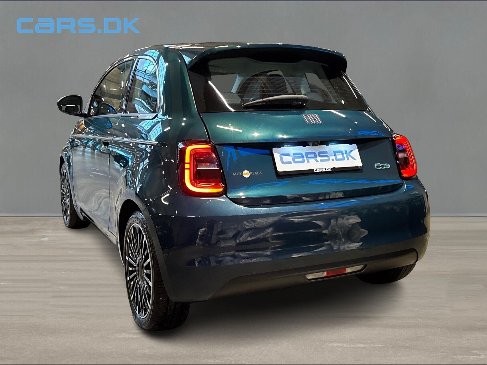 Grøn Fiat 500e fra 2023