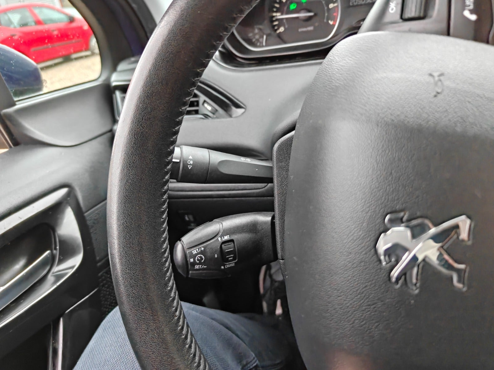 undefined Peugeot 208 fra 2019