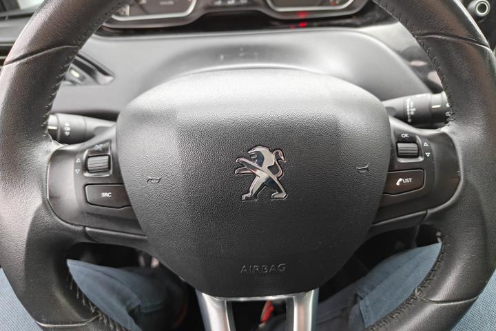 undefined Peugeot 208 fra 2019