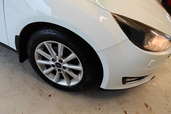 undefined Ford Focus fra 2012