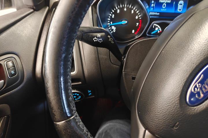 undefined Ford Focus fra 2012