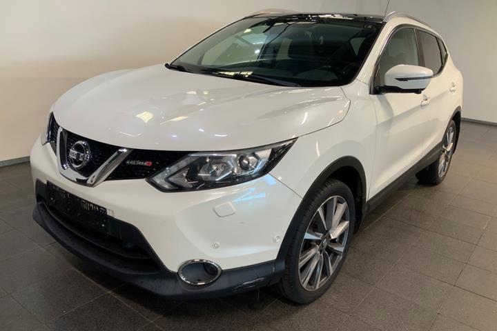 Hvid Nissan Qashqai fra 2017 set udefra
