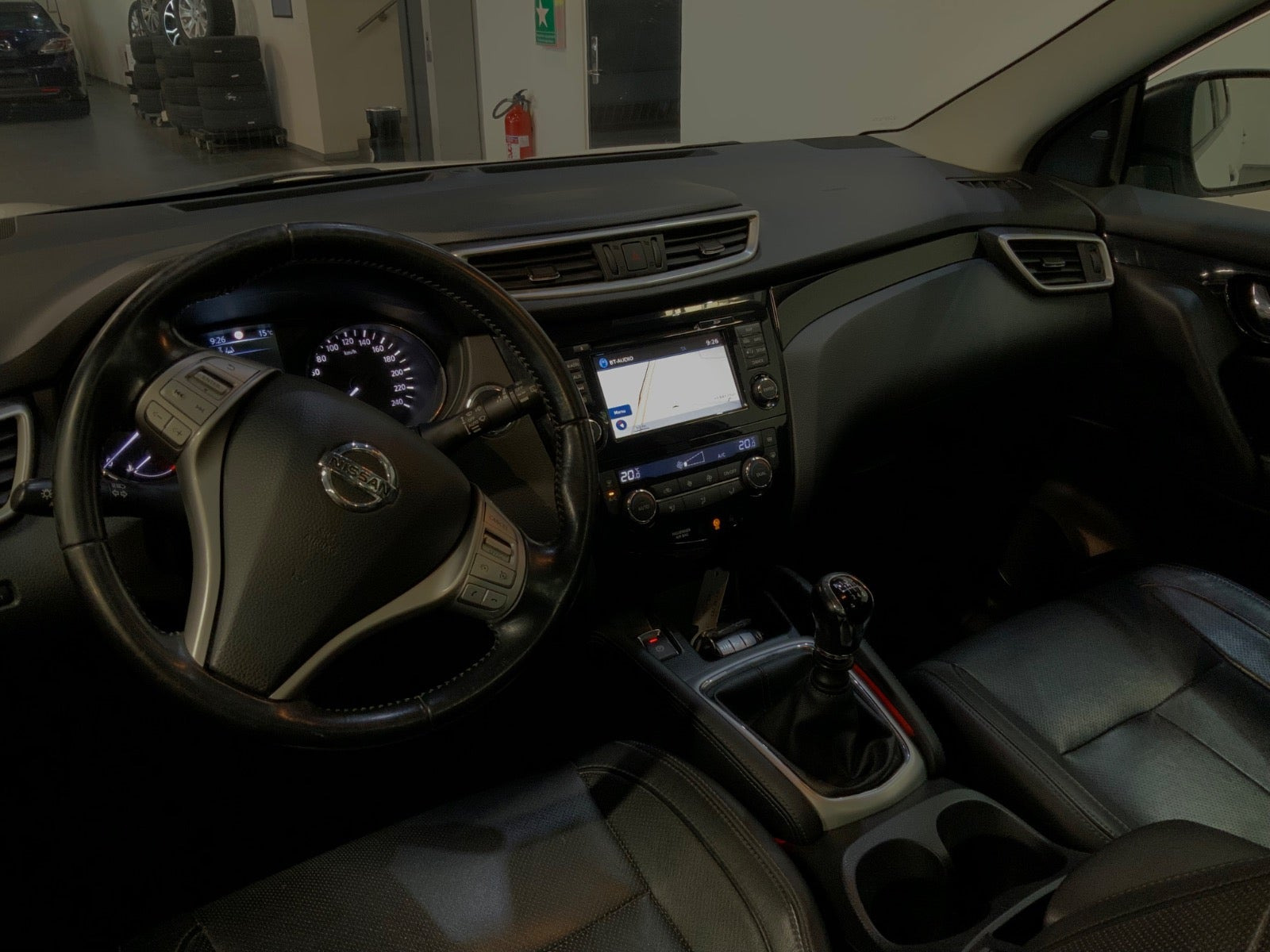 Hvid Nissan Qashqai fra 2017
