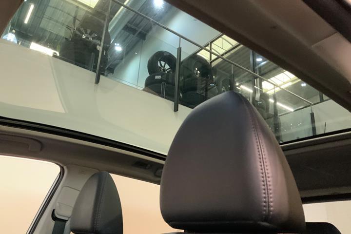 Hvid Nissan Qashqai fra 2017