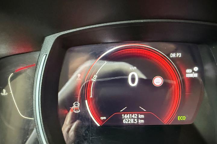 Blå Renault Kadjar fra 2018