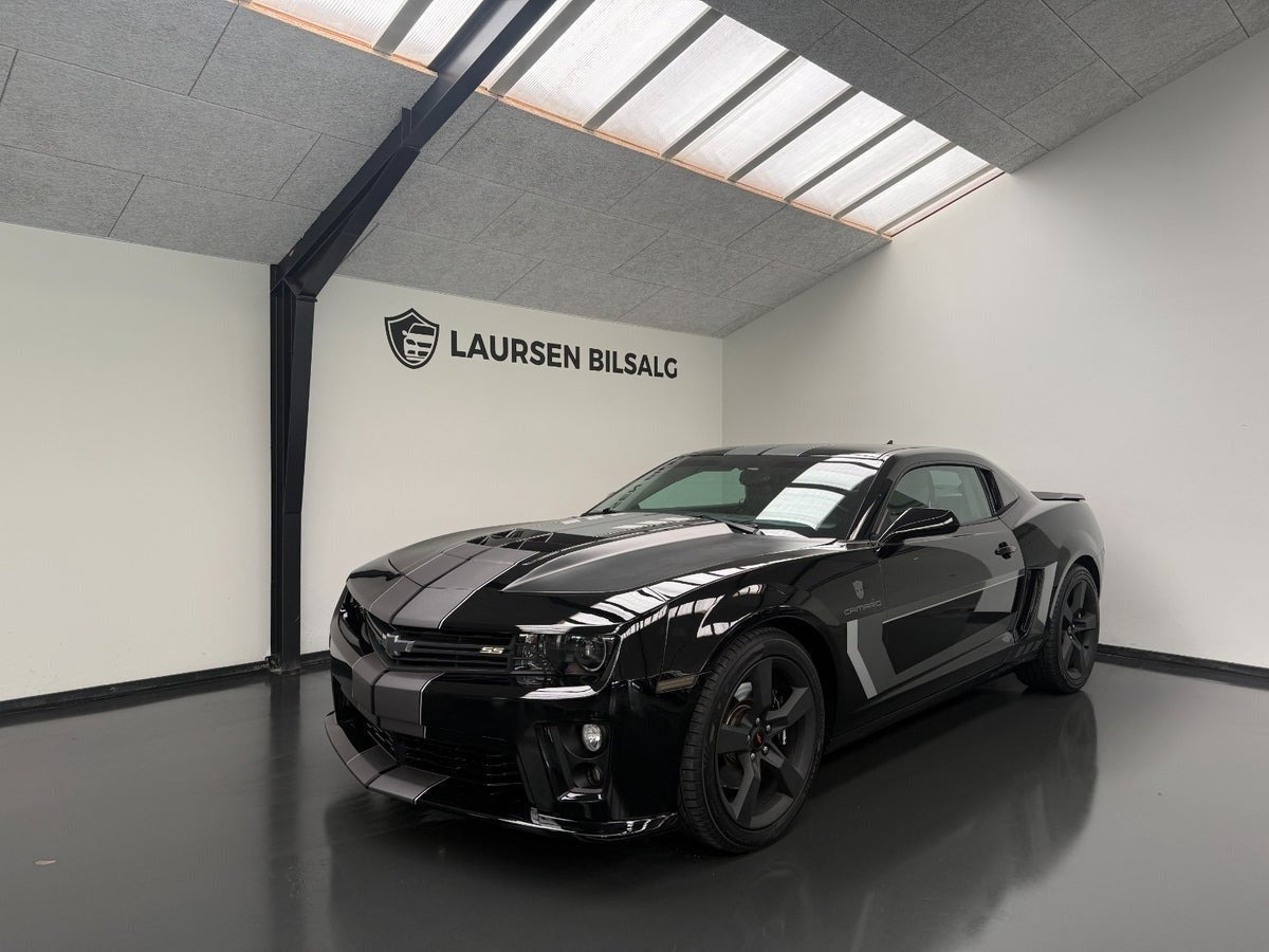 Sort Chevrolet Camaro fra 2011