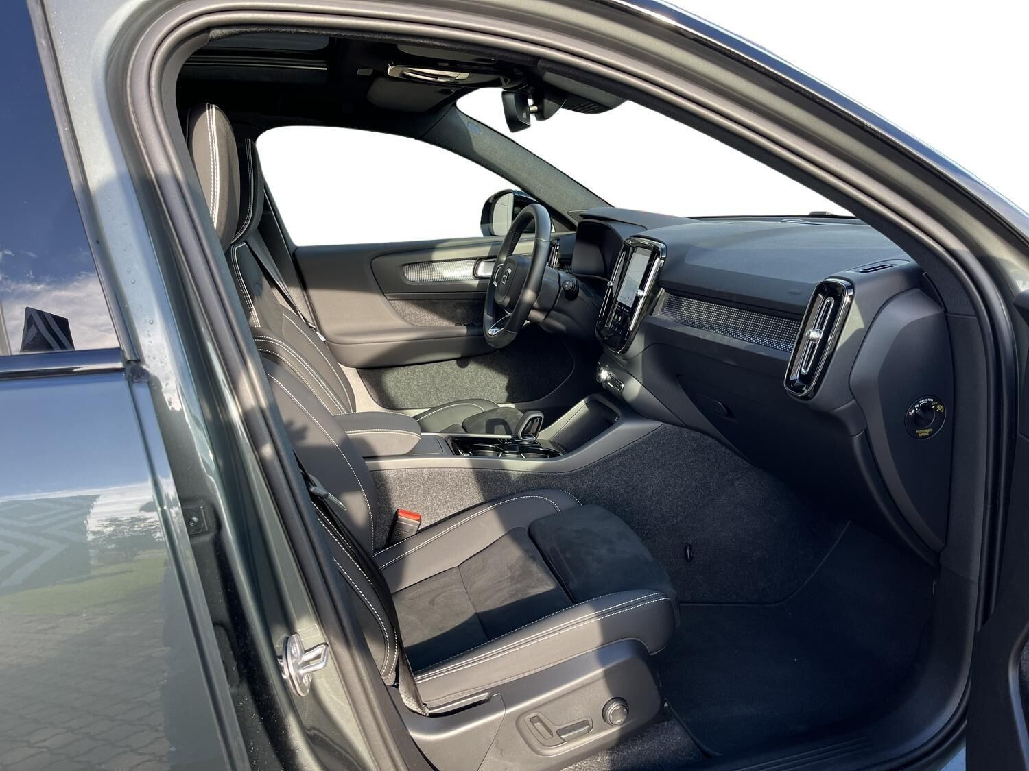 Grøn Volvo EX40 fra 2026