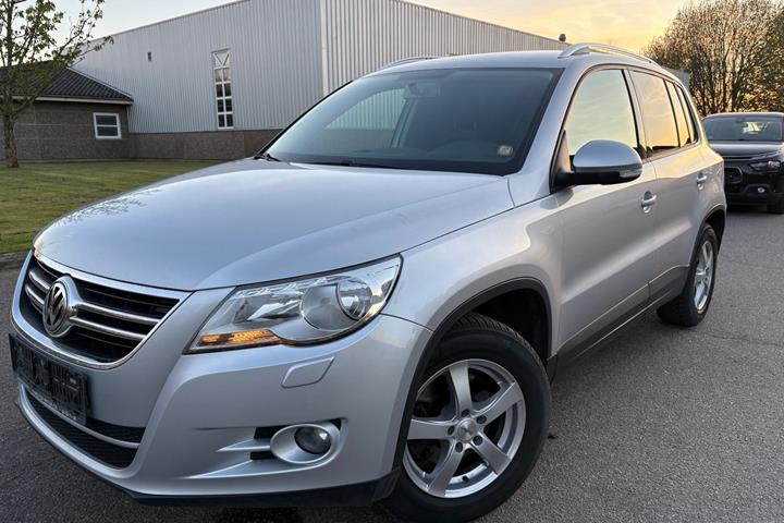 Sølv VW Tiguan fra 2010