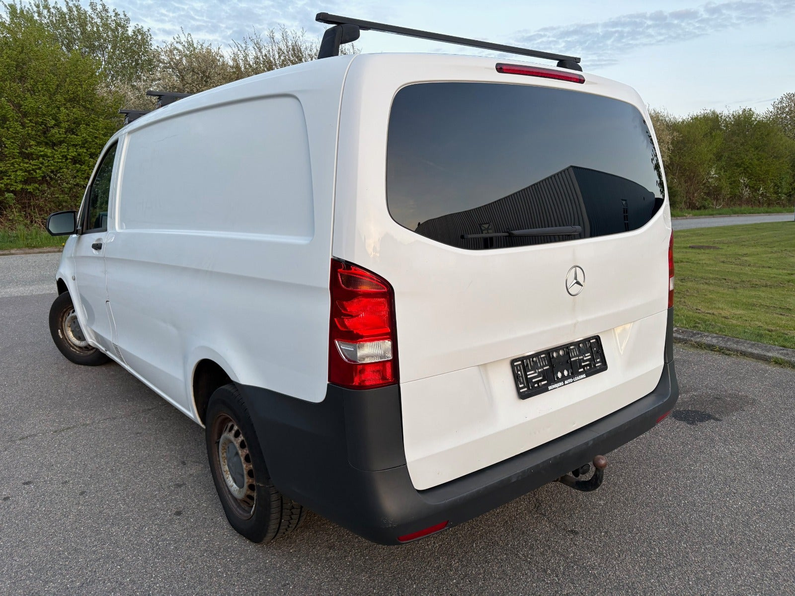 Hvid Mercedes Vito 111 fra 2016