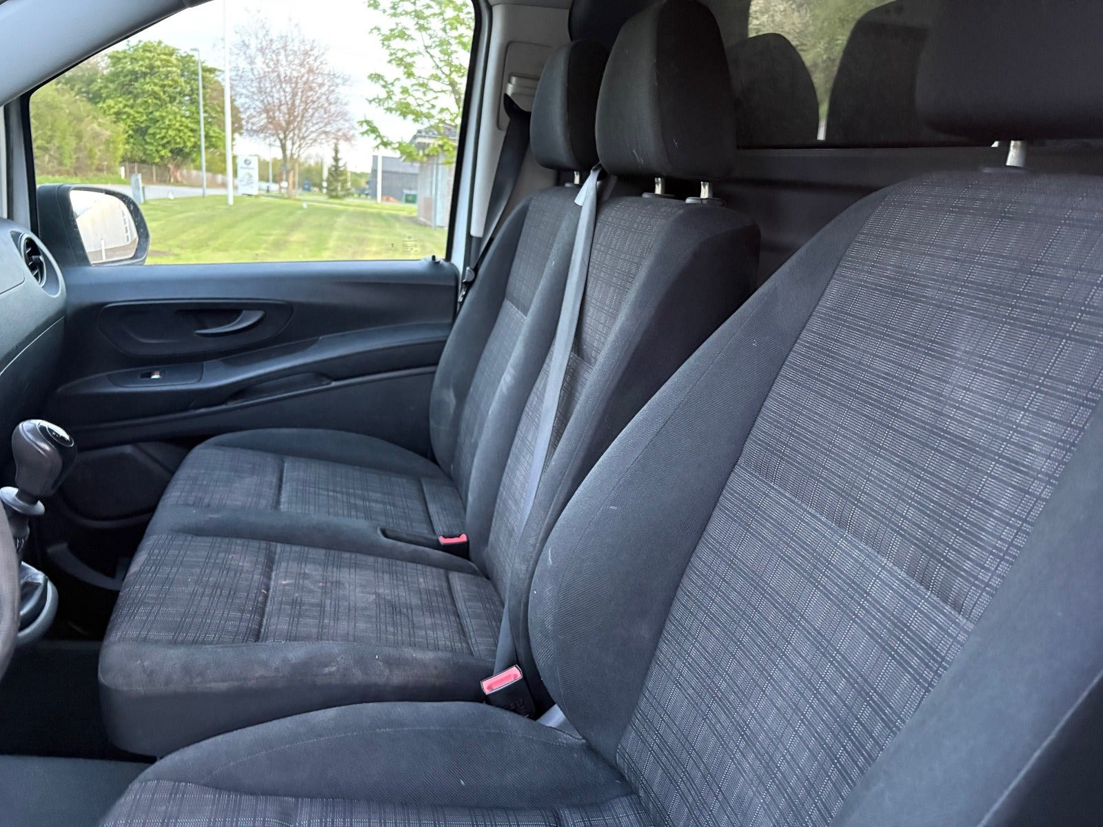 Hvid Mercedes Vito 111 fra 2016
