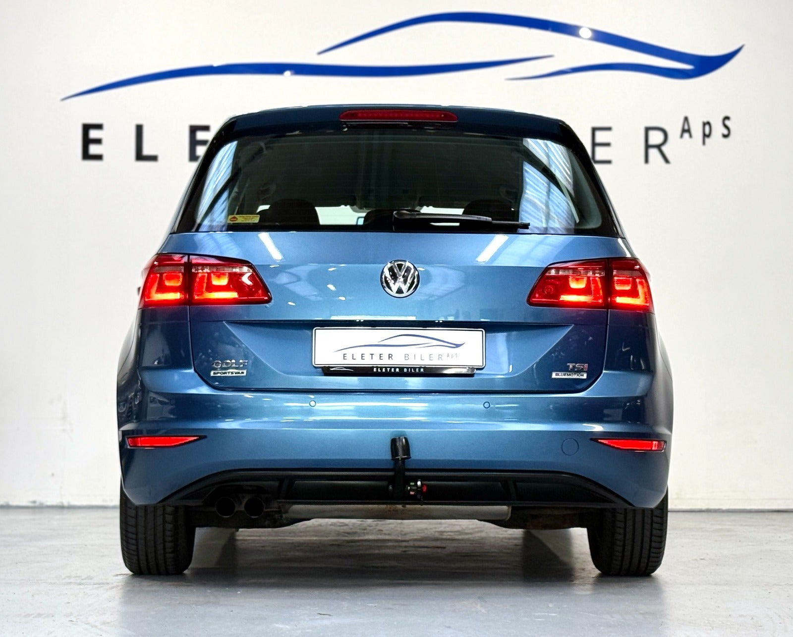 Blå VW Golf Sportsvan fra 2016