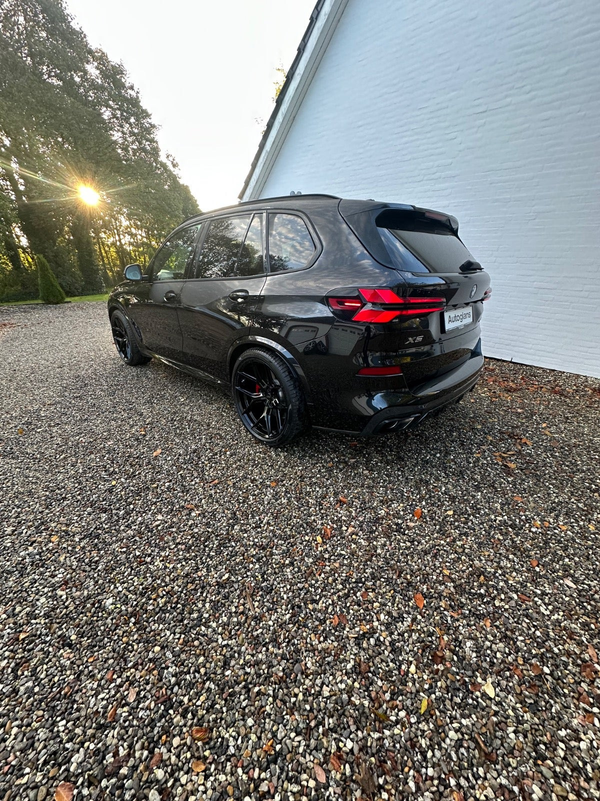 Sort BMW X5 fra 2023