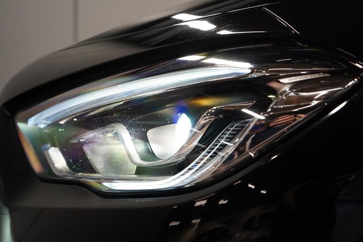 Sort Mercedes GLA250 e fra 2023