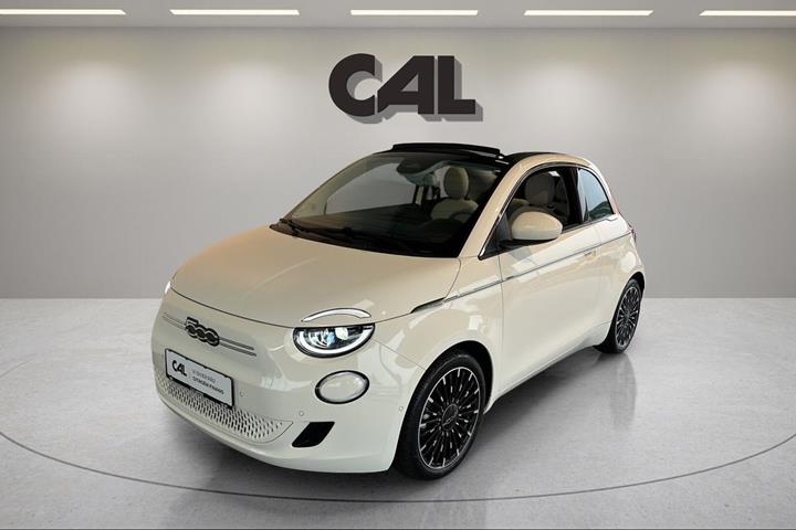 Hvid Fiat 500e fra 2023