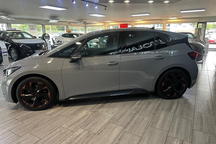 Grå Cupra Born fra 2023