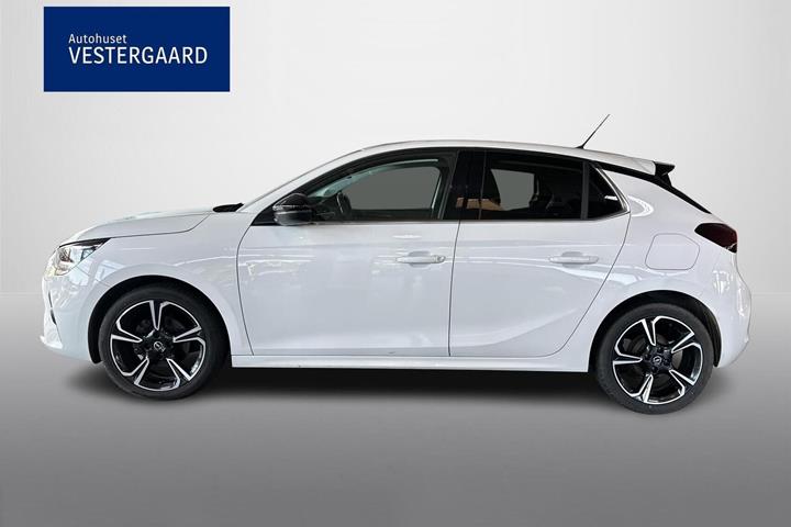 Hvid Opel Corsa fra 2021