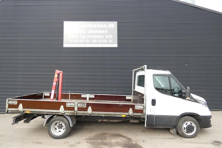 Hvid Iveco Daily fra 2023