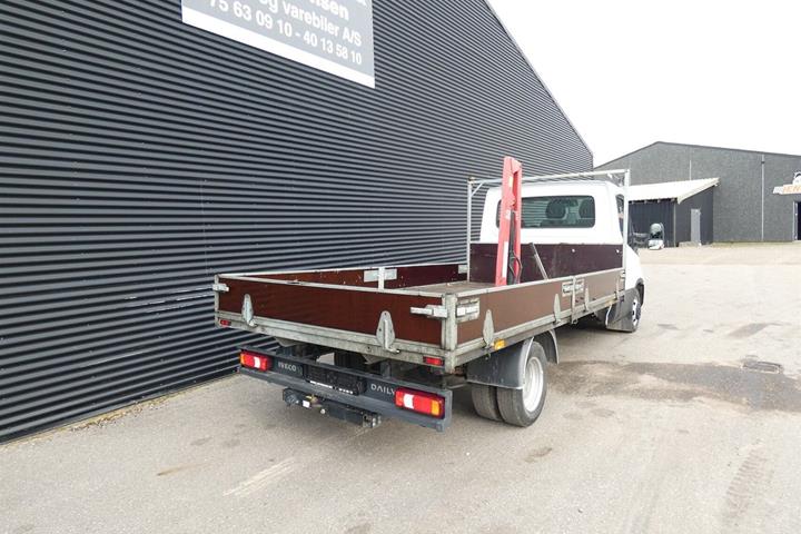Hvid Iveco Daily fra 2023