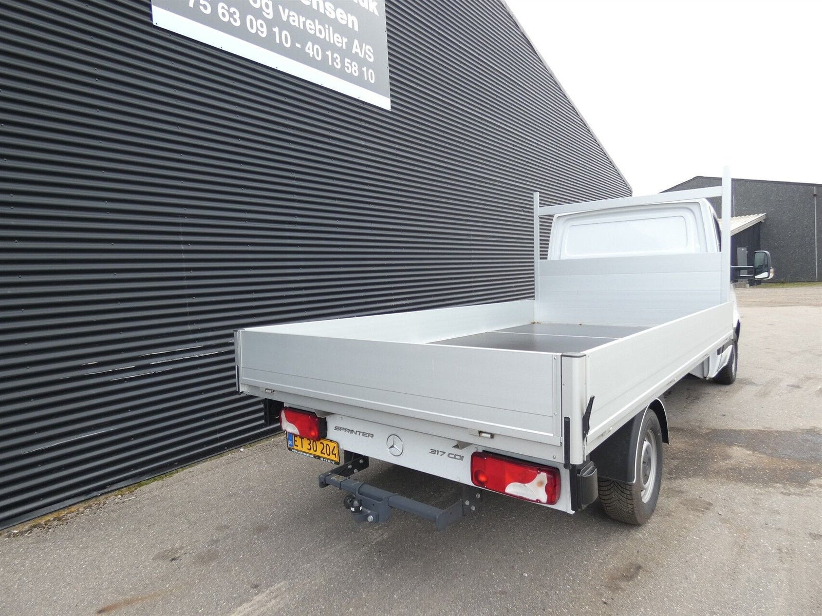 Hvid Mercedes Sprinter 317 fra 2026