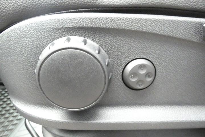 Hvid Mercedes Sprinter 317 fra 2026