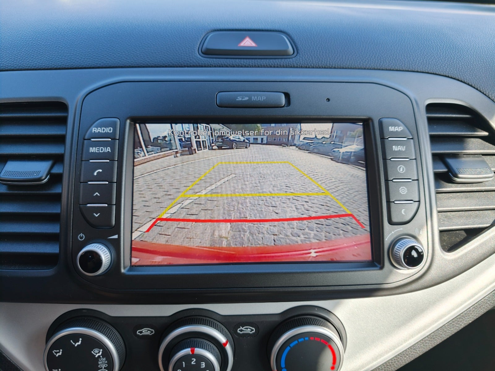 Rød Kia Picanto fra 2016