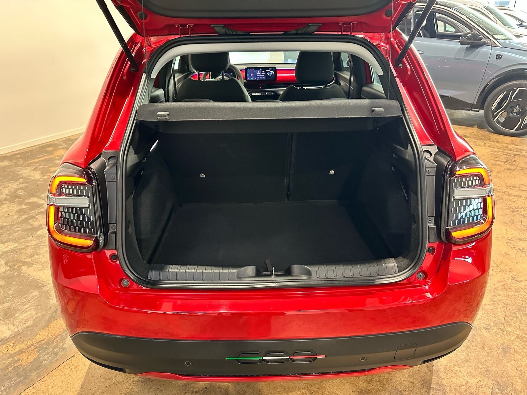 Rød Fiat 600e fra 2024