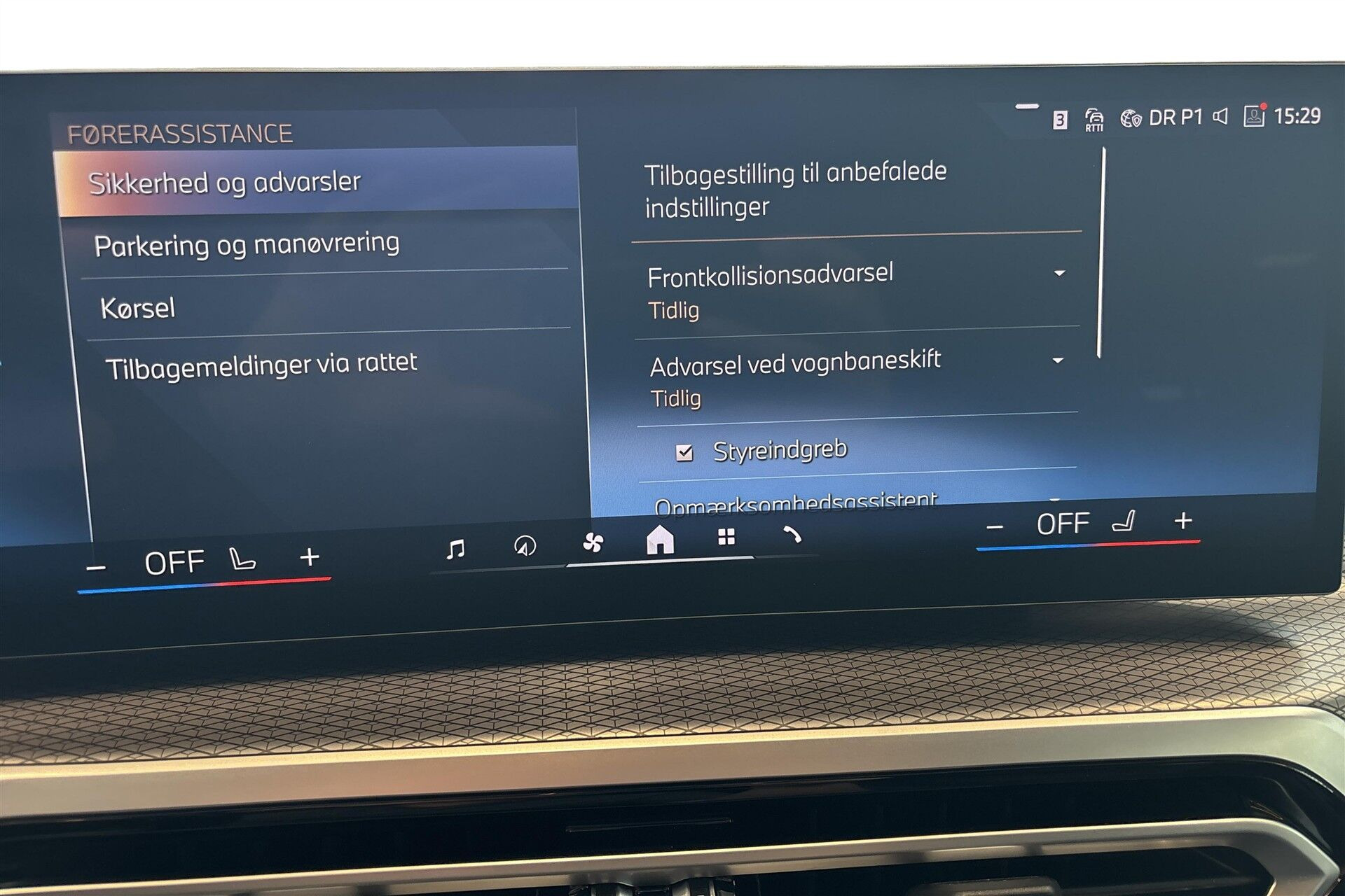 Grå BMW i4 fra 2023