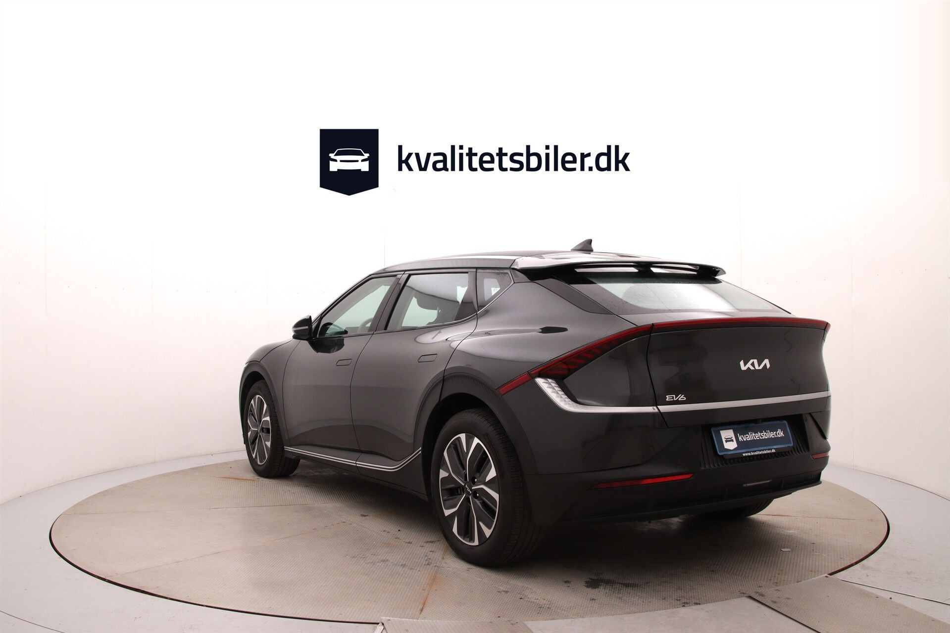 Grå Kia EV6 fra 2025