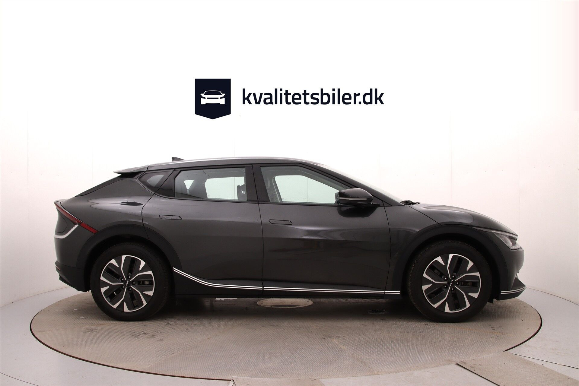 Grå Kia EV6 fra 2025